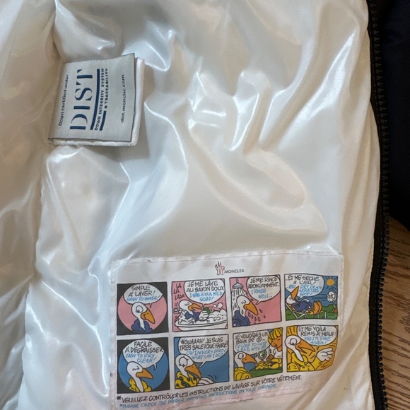 Moncler Puffer Black Jacket Kids size 10 - Picture 3 of 5